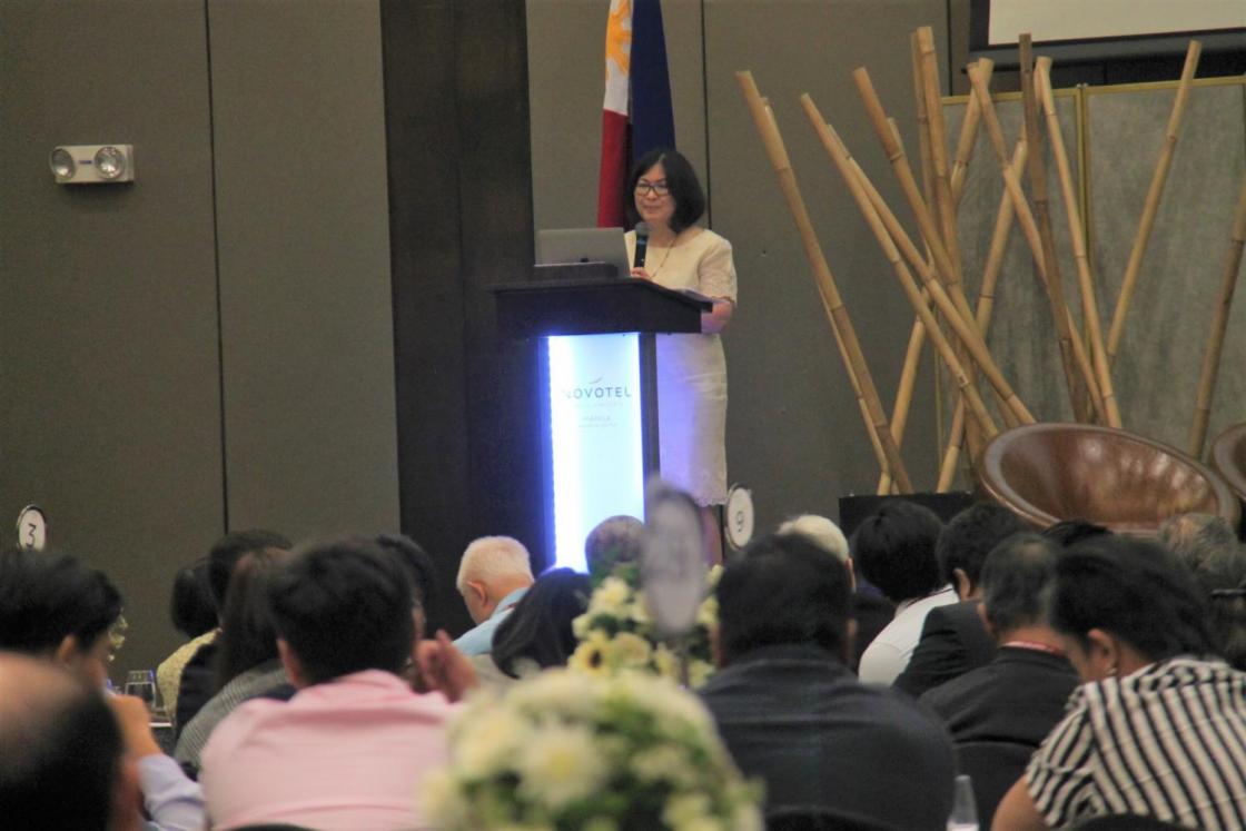 DTI Undersecretary Rafaelita Aldaba delivers the keynote address at the 57th PES Annual Meeting and Conference on 07 November 2019.